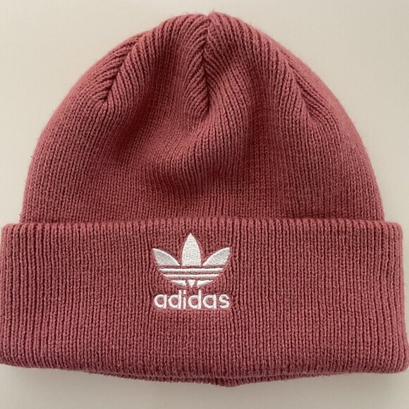 ADIDAS ORIGINALS TREFOIL BEANIE, TRACE MAROON PINK/WHITE, ONE SIZE - Picture 1 of 5